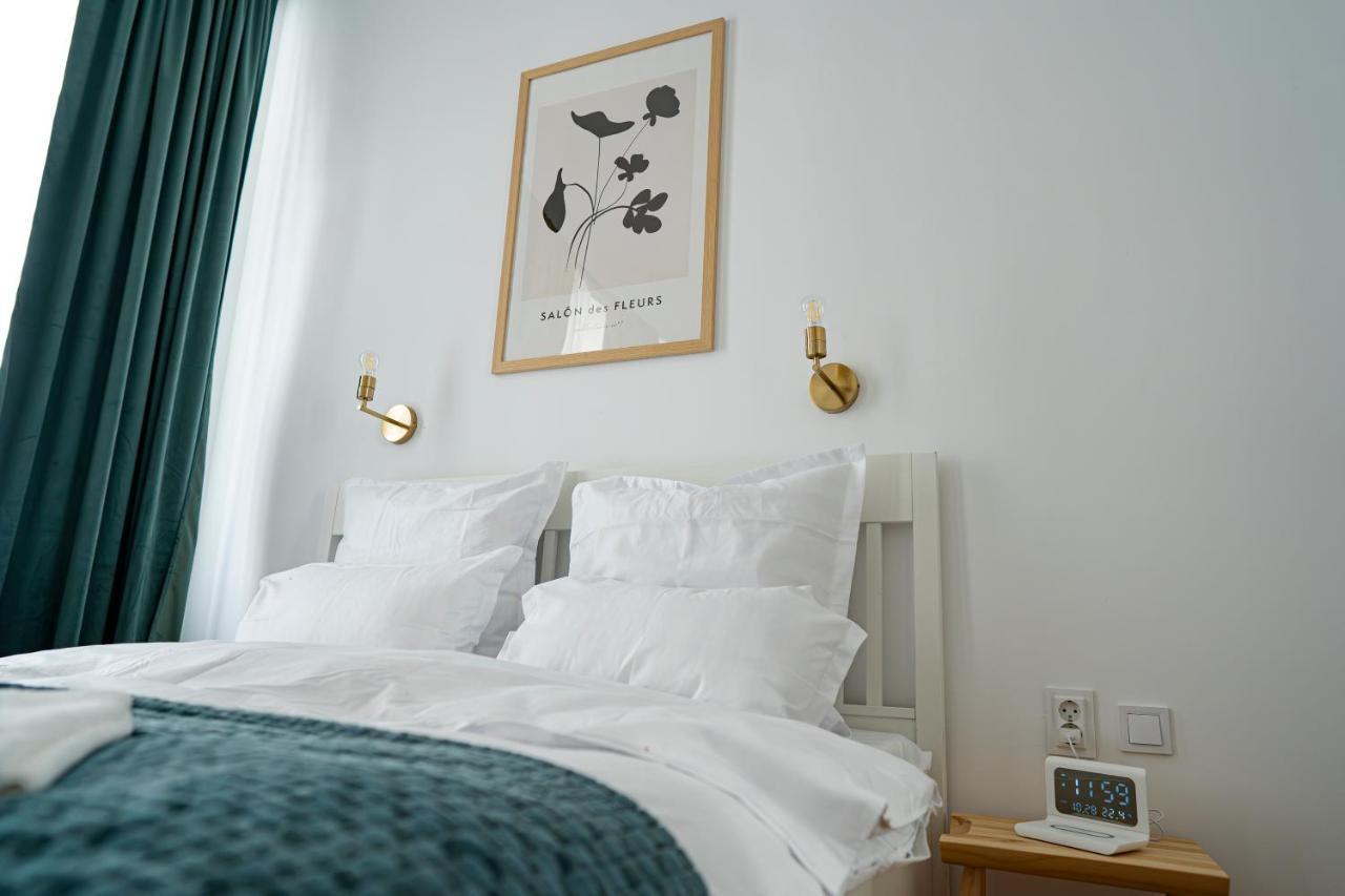 Old Town Jacuzzi Studio Букурещ Екстериор снимка