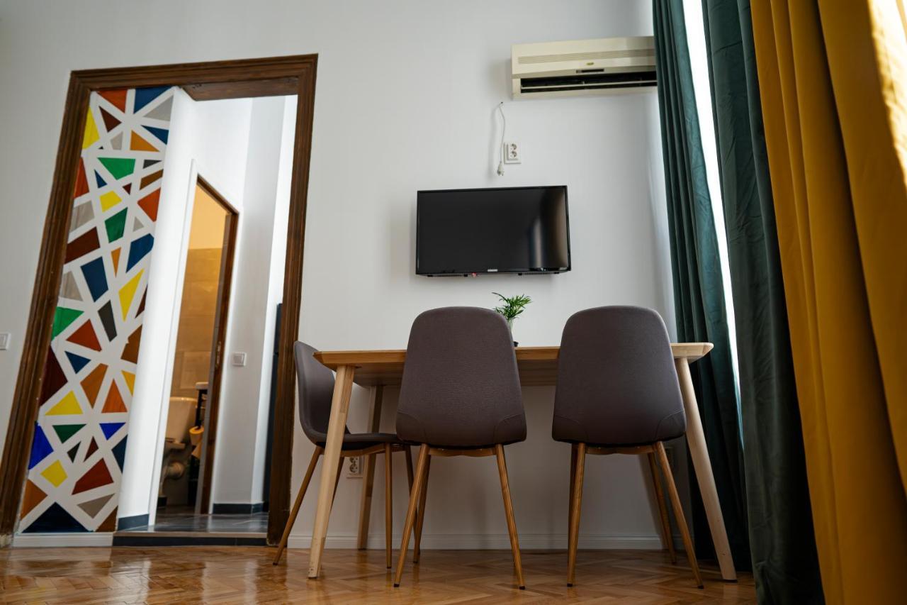 Old Town Jacuzzi Studio Букурещ Екстериор снимка