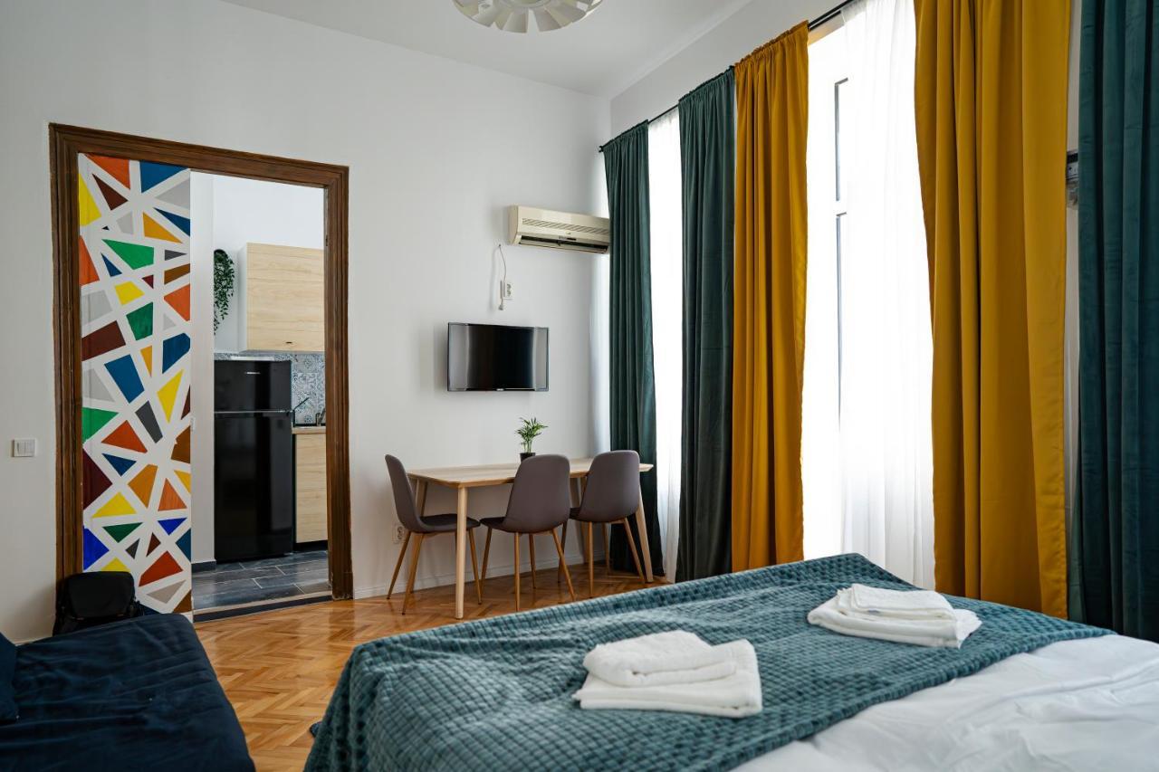Old Town Jacuzzi Studio Букурещ Екстериор снимка
