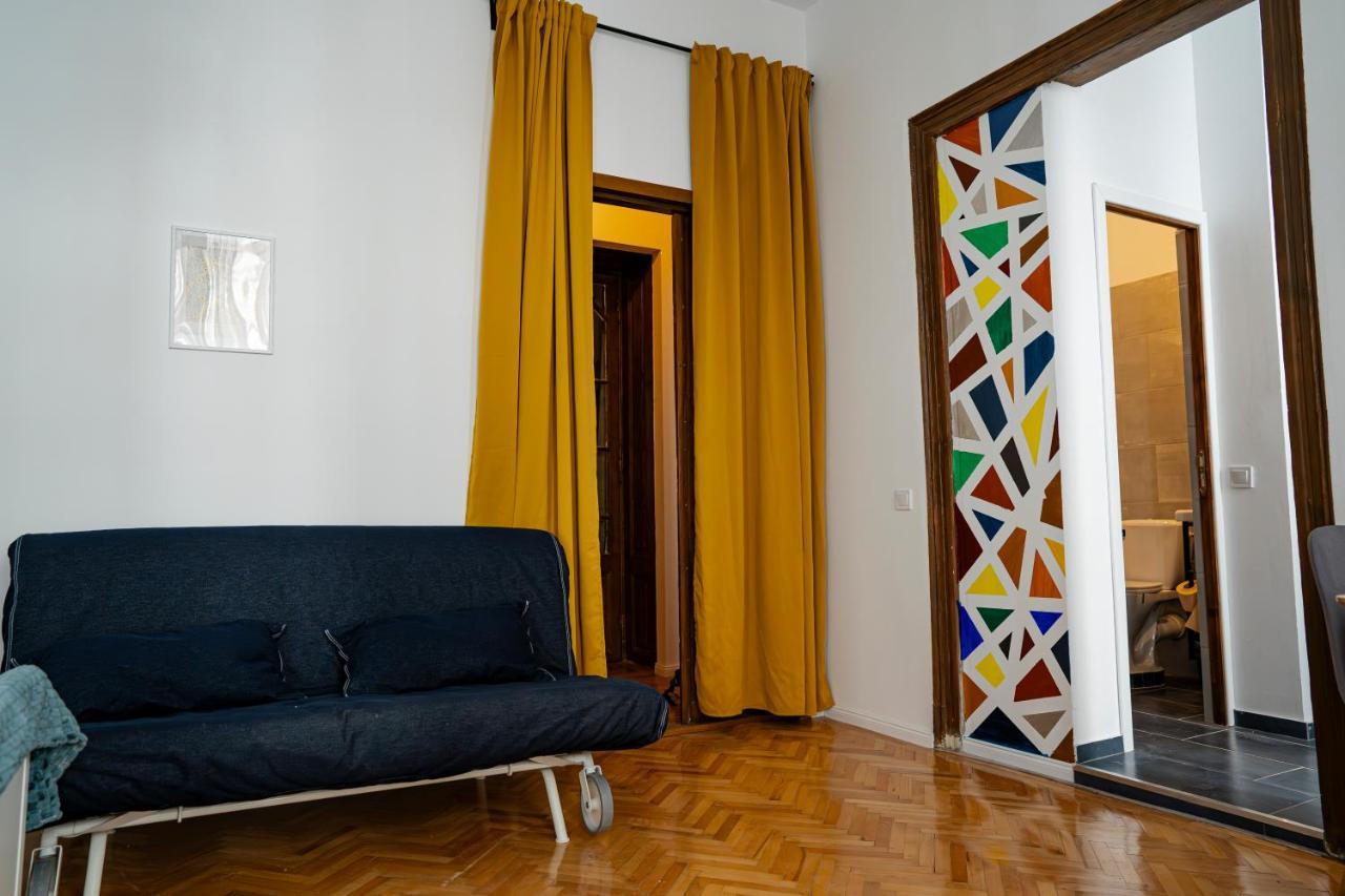 Old Town Jacuzzi Studio Букурещ Екстериор снимка
