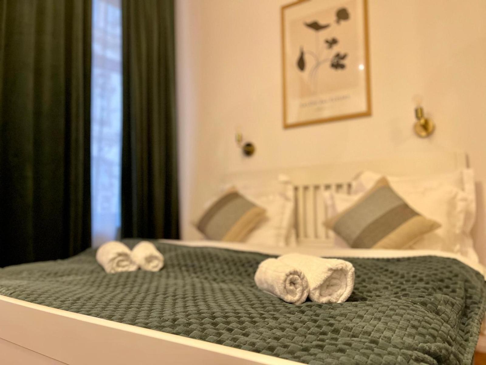 Old Town Jacuzzi Studio Букурещ Екстериор снимка